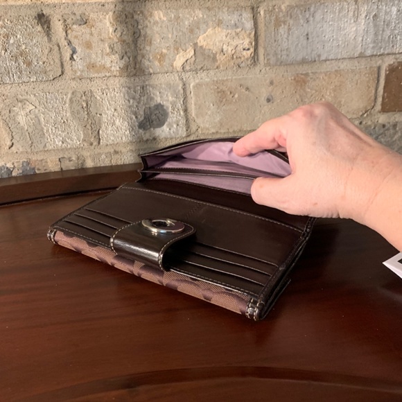 AUTH COACH LONG WALLET - Picture 13 of 16